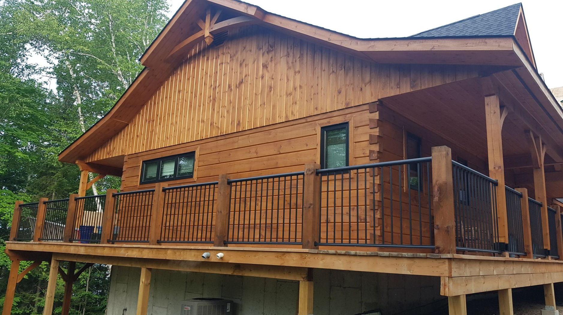 Restored log cottage in Cottage Country